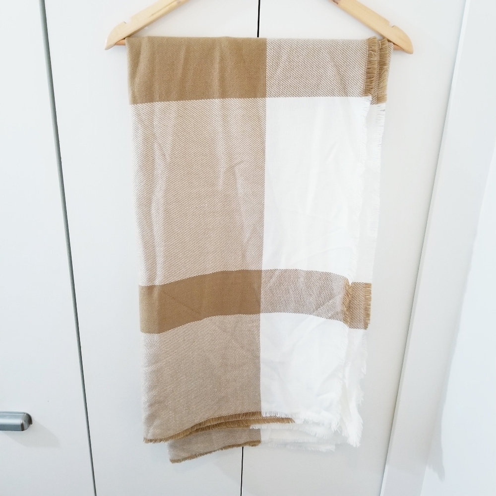 RW&Co | White Tan Checkered Plaid Blanket Scarf Warm Large